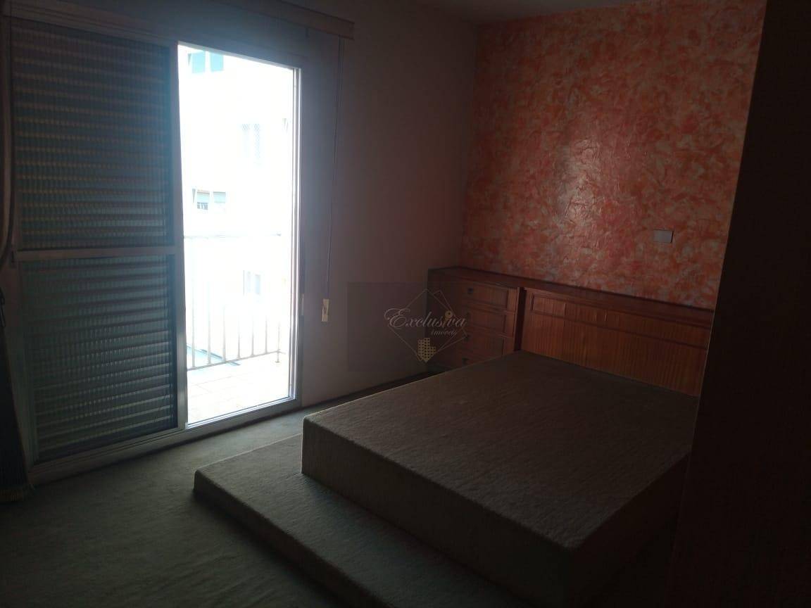 Apartamento à venda com 4 quartos, 237m² - Foto 2