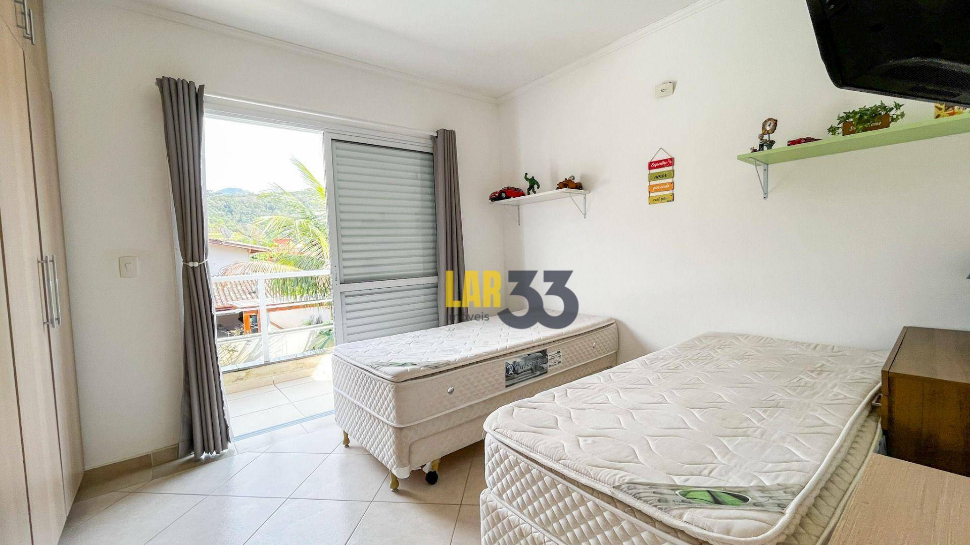 Casa de Condomínio à venda com 3 quartos, 220m² - Foto 4