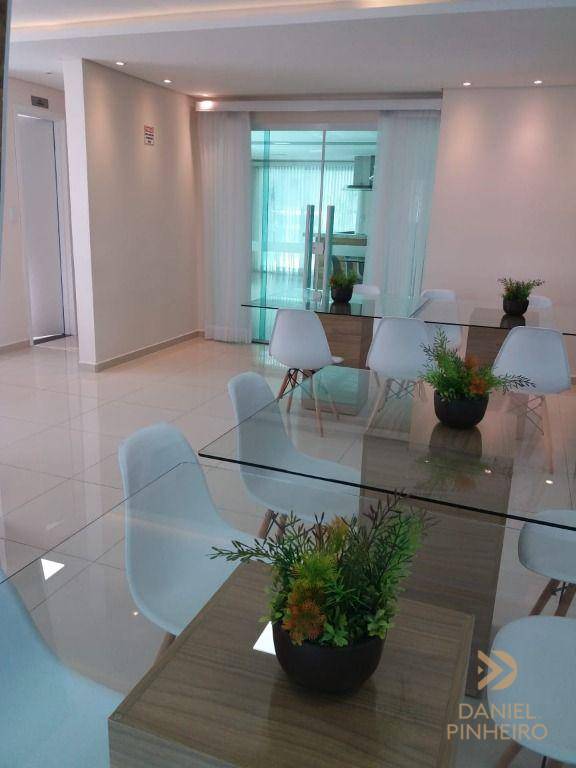 Apartamento à venda com 2 quartos, 72m² - Foto 14