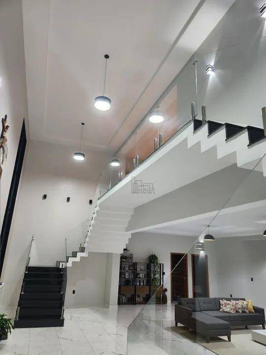 Casa à venda com 6 quartos, 631m² - Foto 3