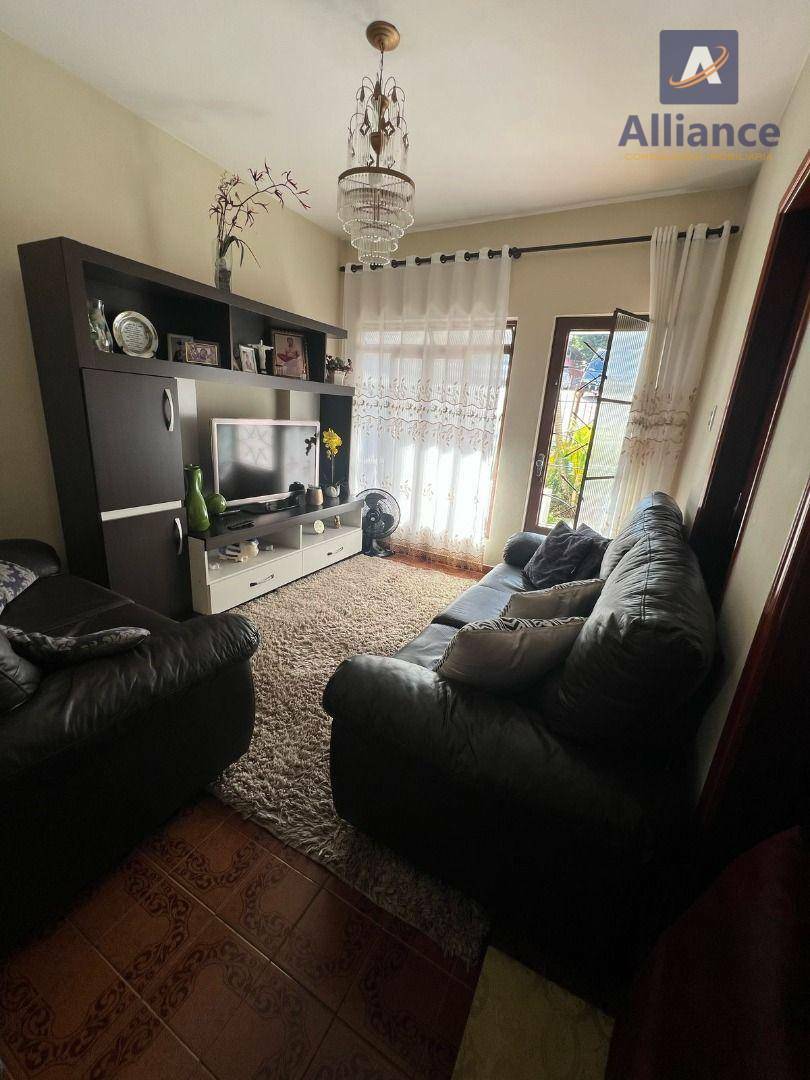 Casa à venda com 3 quartos, 250m² - Foto 9