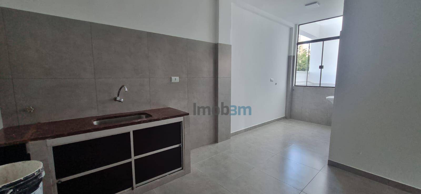 Apartamento para alugar com 3 quartos, 80m² - Foto 4