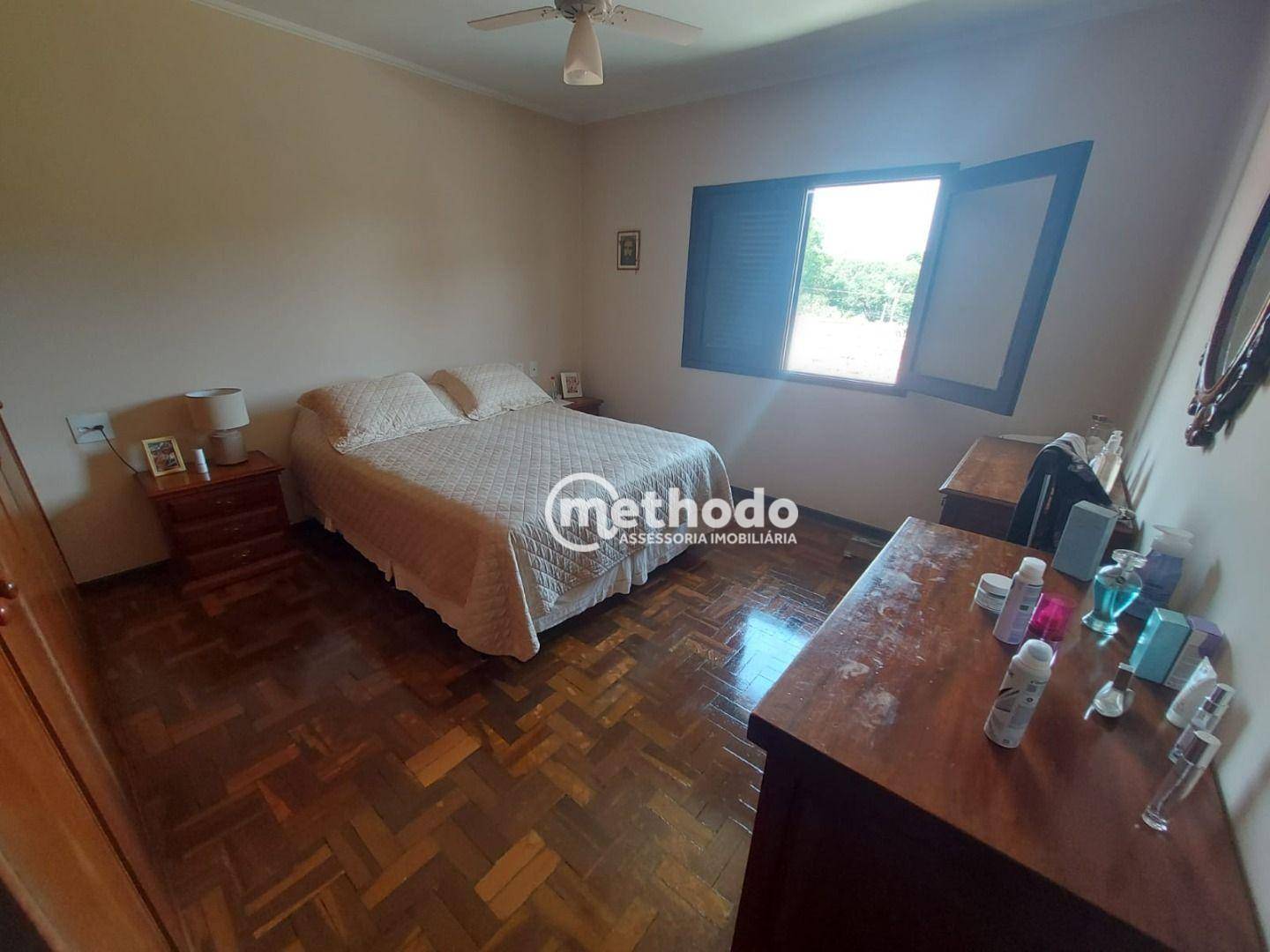 Casa à venda com 3 quartos, 213m² - Foto 7