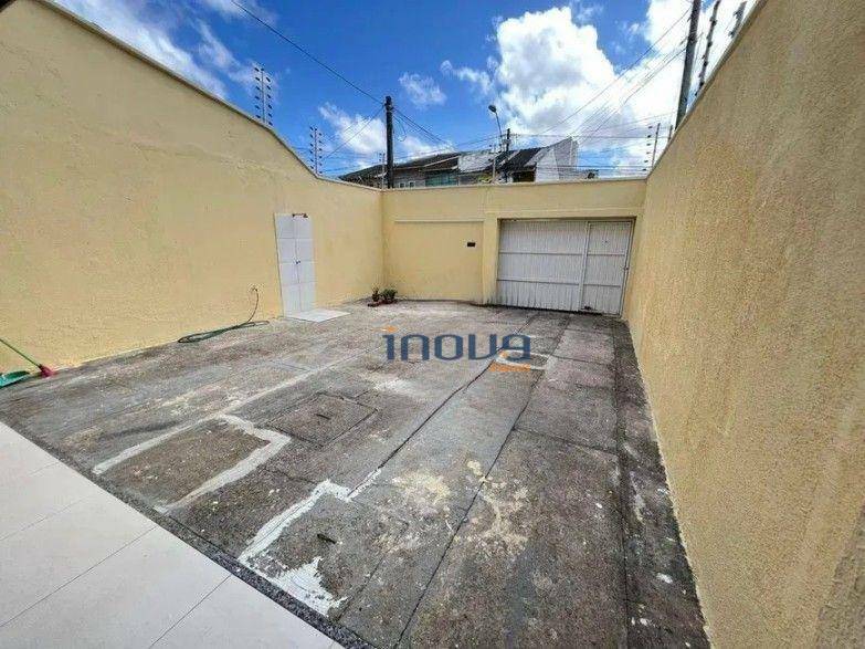 Casa à venda com 4 quartos, 140m² - Foto 2