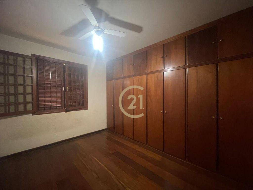 Casa à venda e aluguel com 3 quartos, 284m² - Foto 16