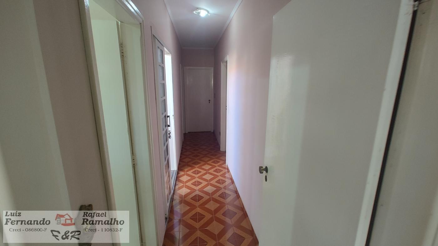 Casa à venda com 3 quartos, 400m² - Foto 7