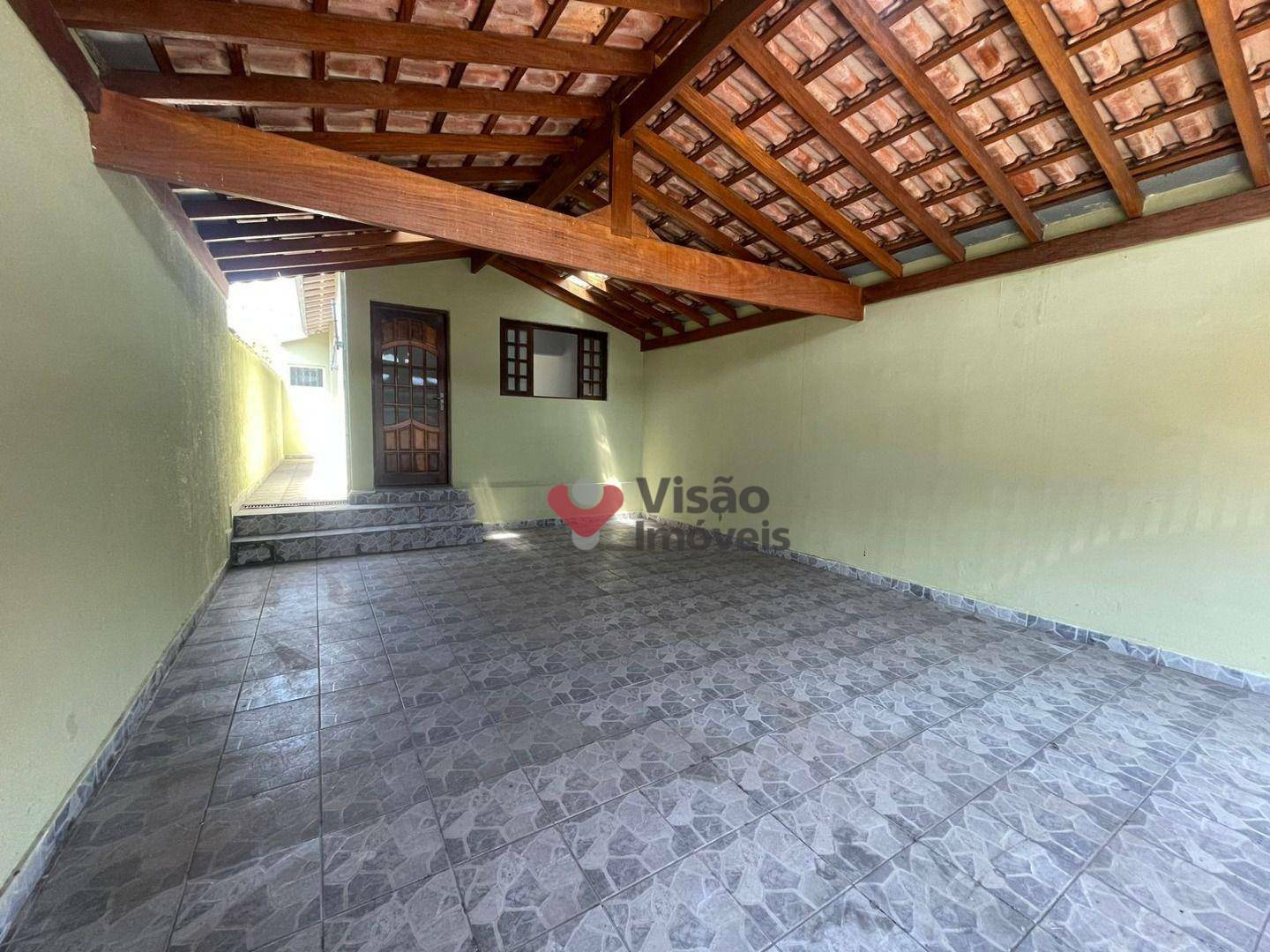 Casa à venda com 2 quartos, 109m² - Foto 1