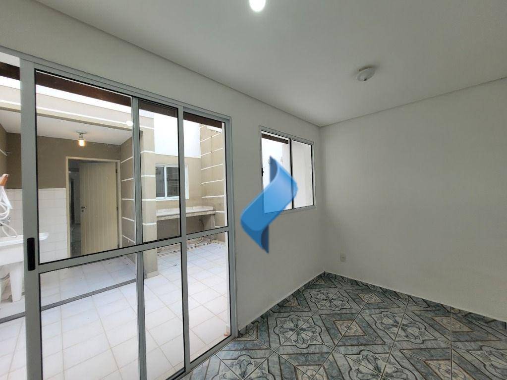 Casa de Condomínio para alugar com 2 quartos, 75m² - Foto 36