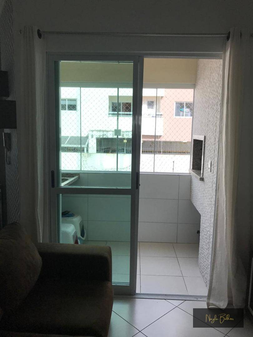 Apartamento à venda com 2 quartos, 64m² - Foto 6