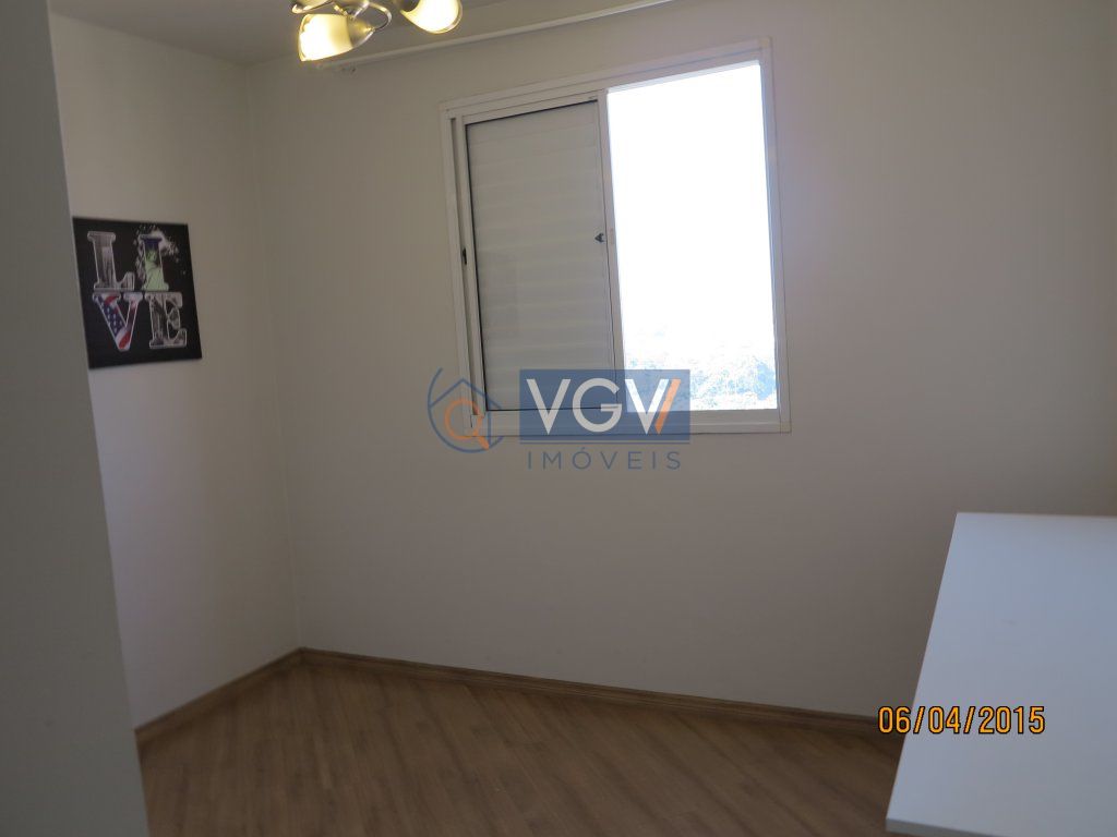 Apartamento à venda com 3 quartos, 70m² - Foto 3