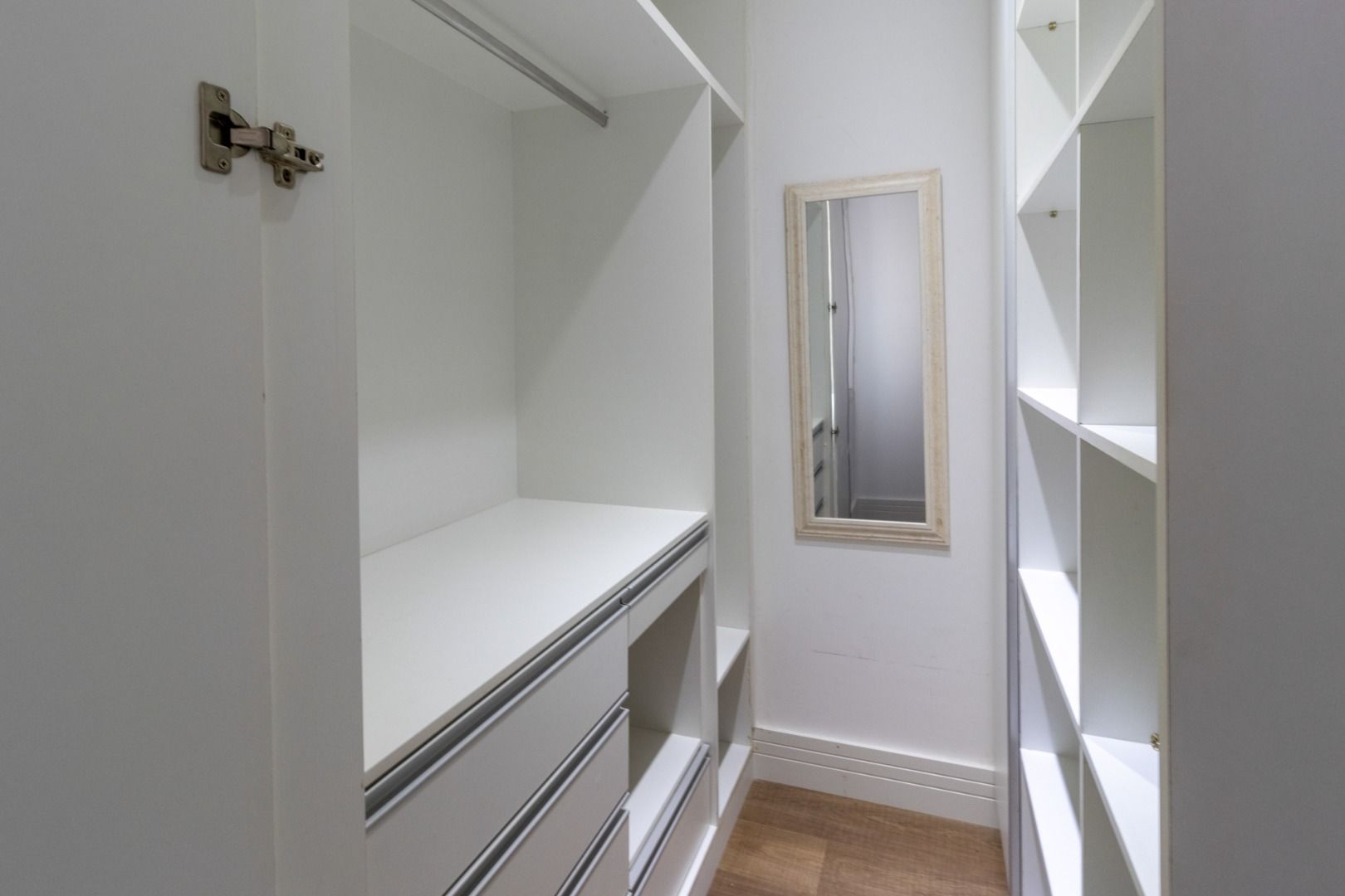 Apartamento à venda com 2 quartos, 63m² - Foto 7