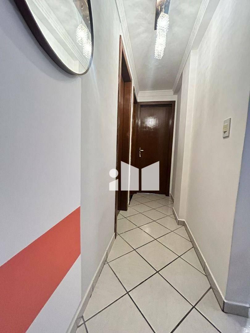 Apartamento à venda com 3 quartos, 130m² - Foto 10