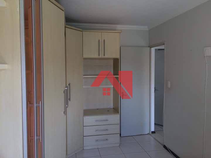 Apartamento à venda com 2 quartos, 50m² - Foto 2