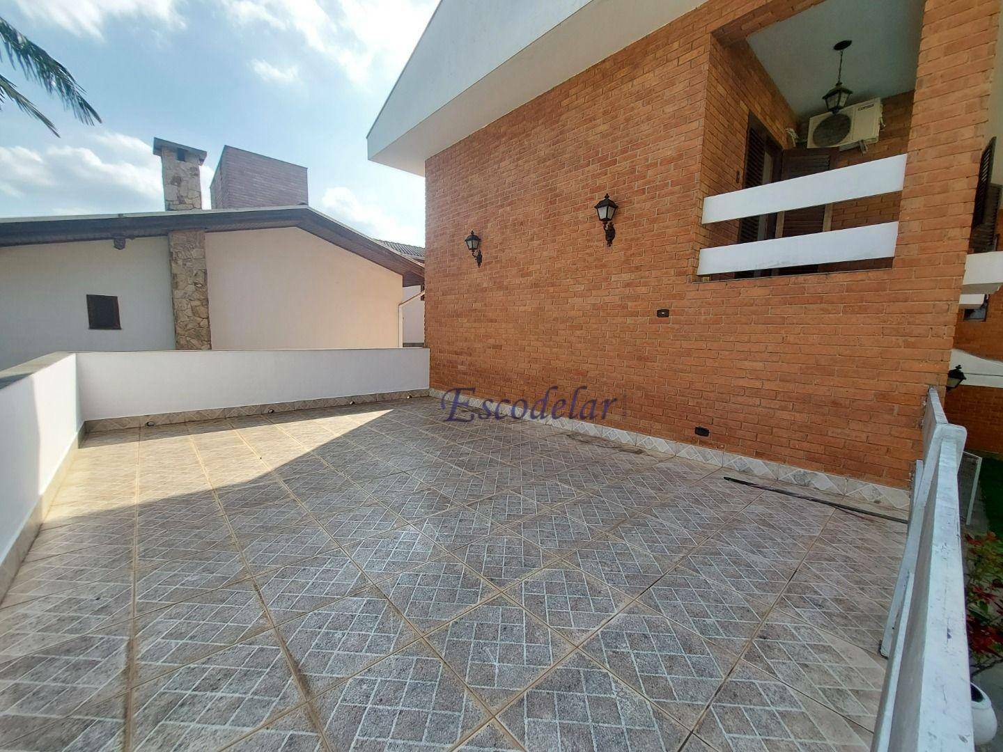 Casa de Condomínio para alugar com 4 quartos, 383m² - Foto 18