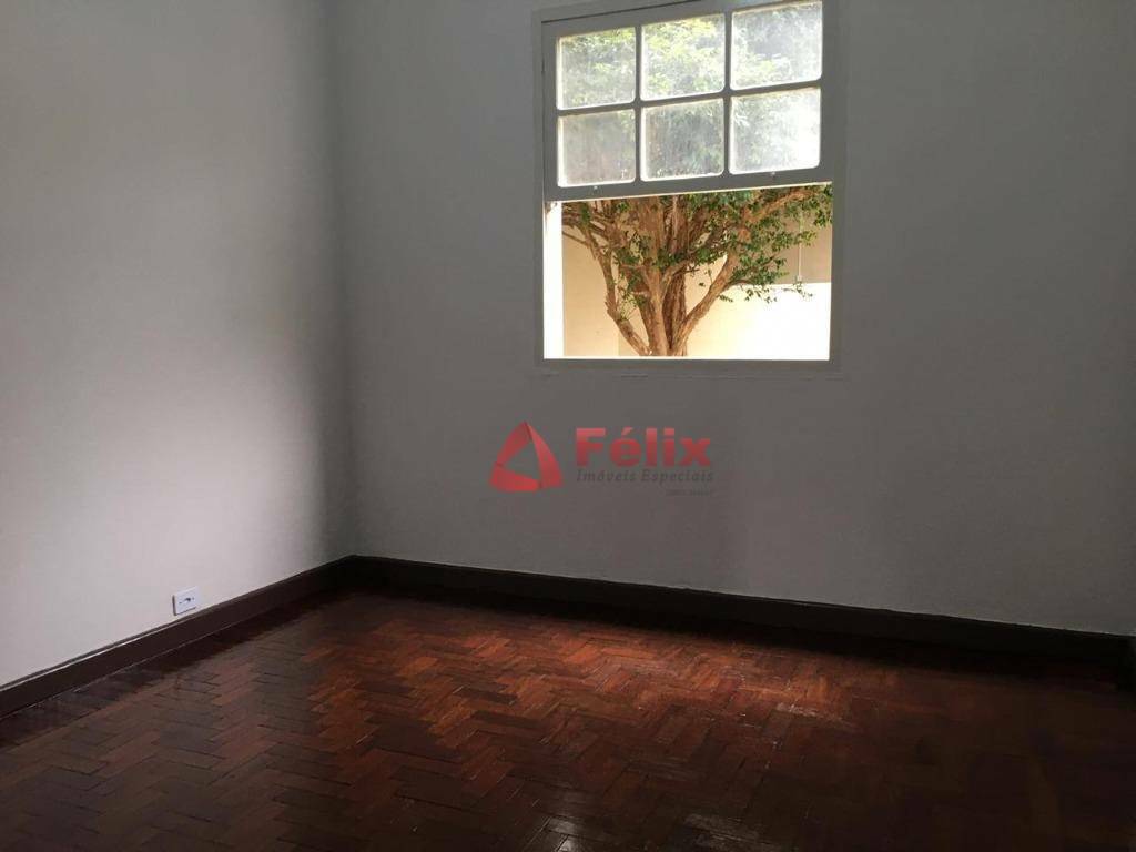 Casa à venda com 3 quartos, 110m² - Foto 11