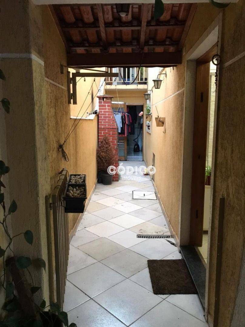 Sobrado à venda com 3 quartos, 83m² - Foto 2