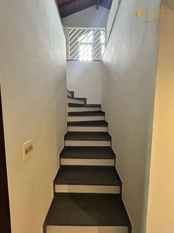 Casa à venda com 5 quartos, 400m² - Foto 9