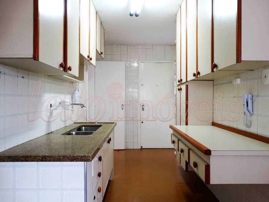 Apartamento para alugar com 3 quartos, 90m² - Foto 13