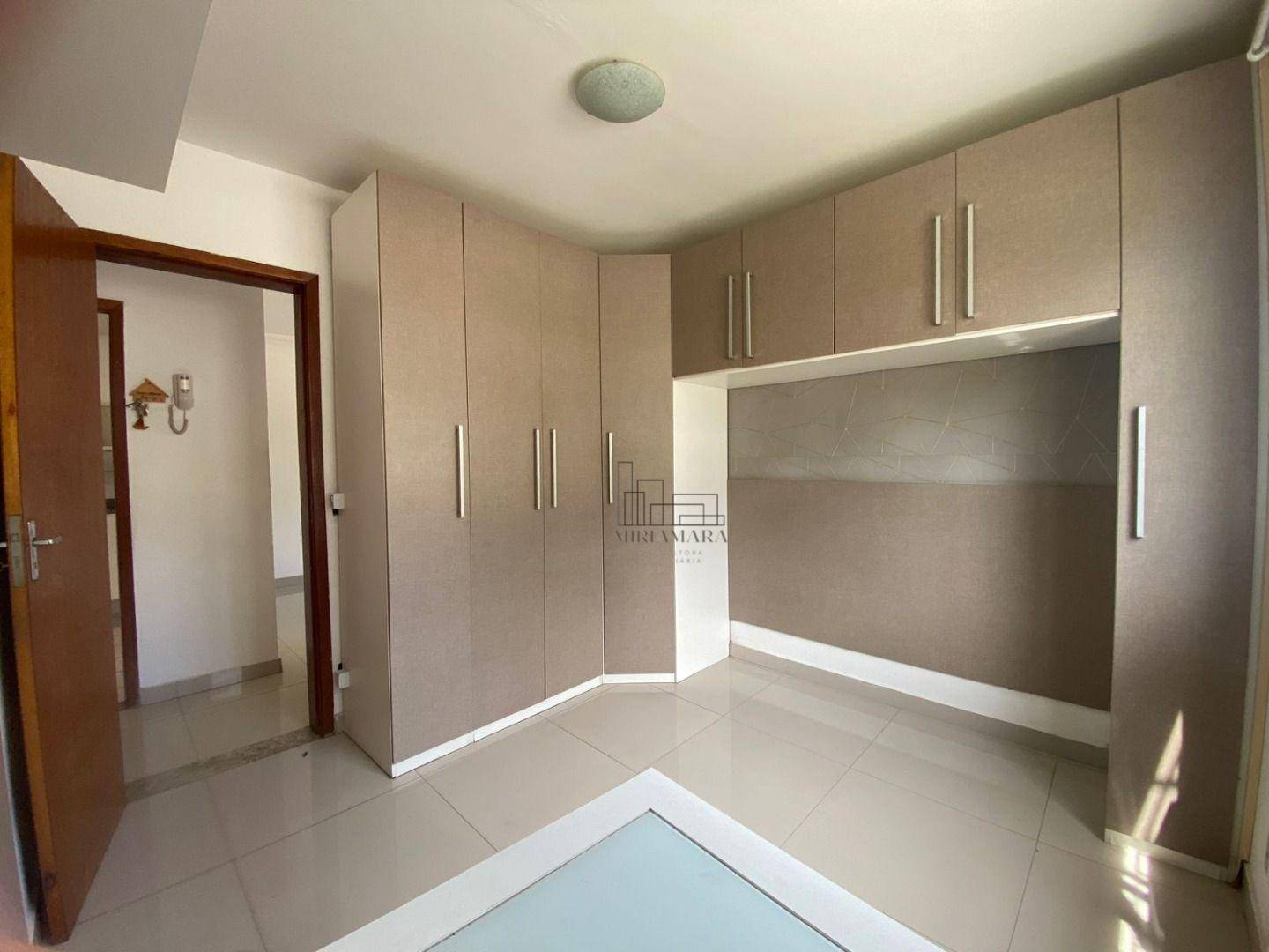 Apartamento à venda com 2 quartos, 42m² - Foto 3