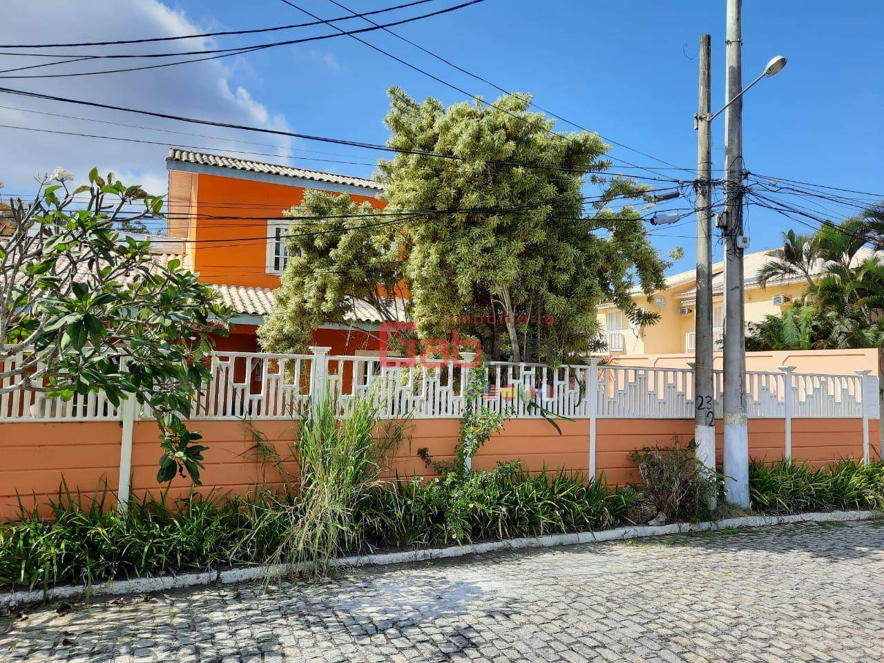 Casa de Condomínio à venda com 5 quartos, 250m² - Foto 2