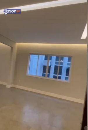 Apartamento à venda com 3 quartos, 200m² - Foto 1