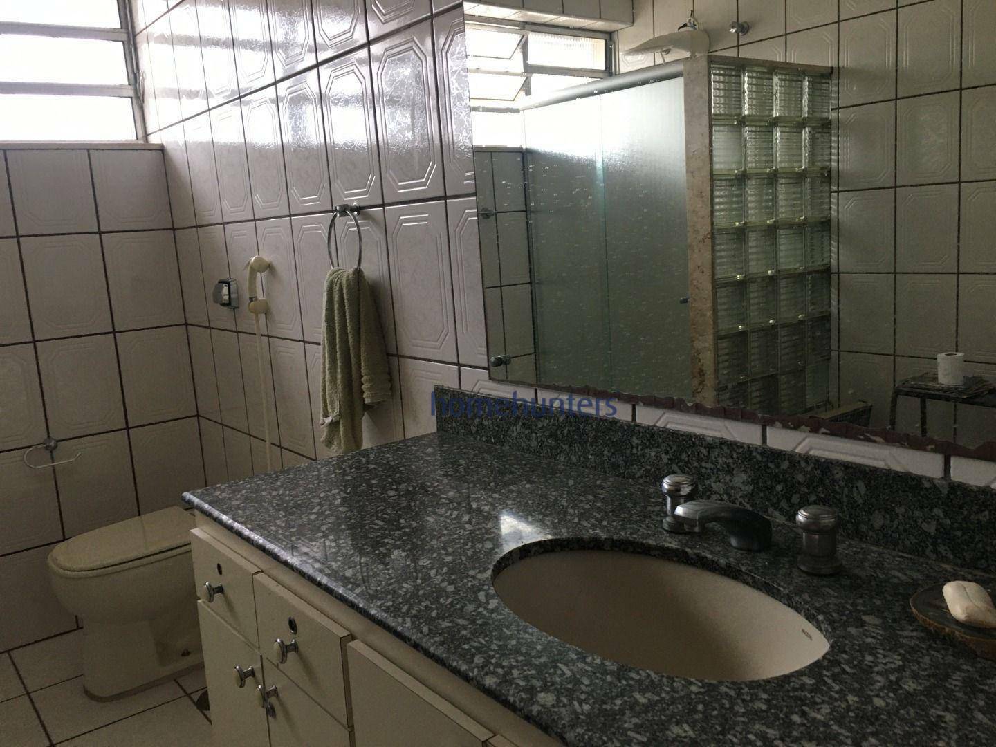 Casa para alugar com 3 quartos, 332m² - Foto 13