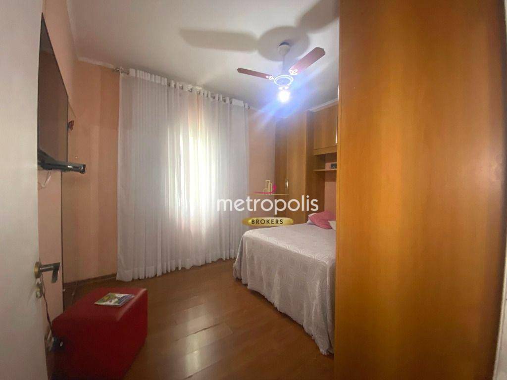 Casa à venda com 4 quartos, 200m² - Foto 17