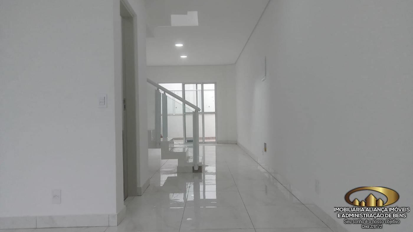 Casa à venda com 2 quartos, 100m² - Foto 14