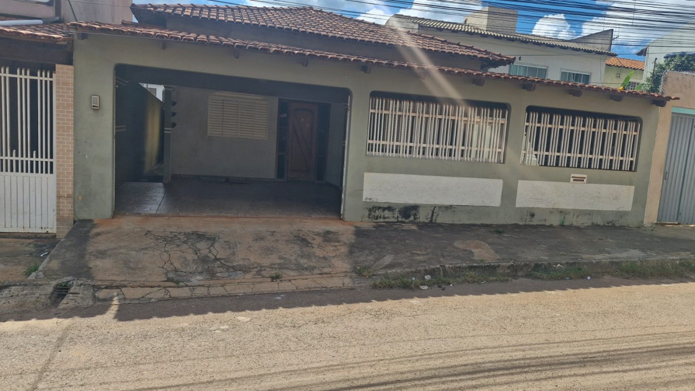 Casa à venda com 3 quartos, 190m² - Foto 4