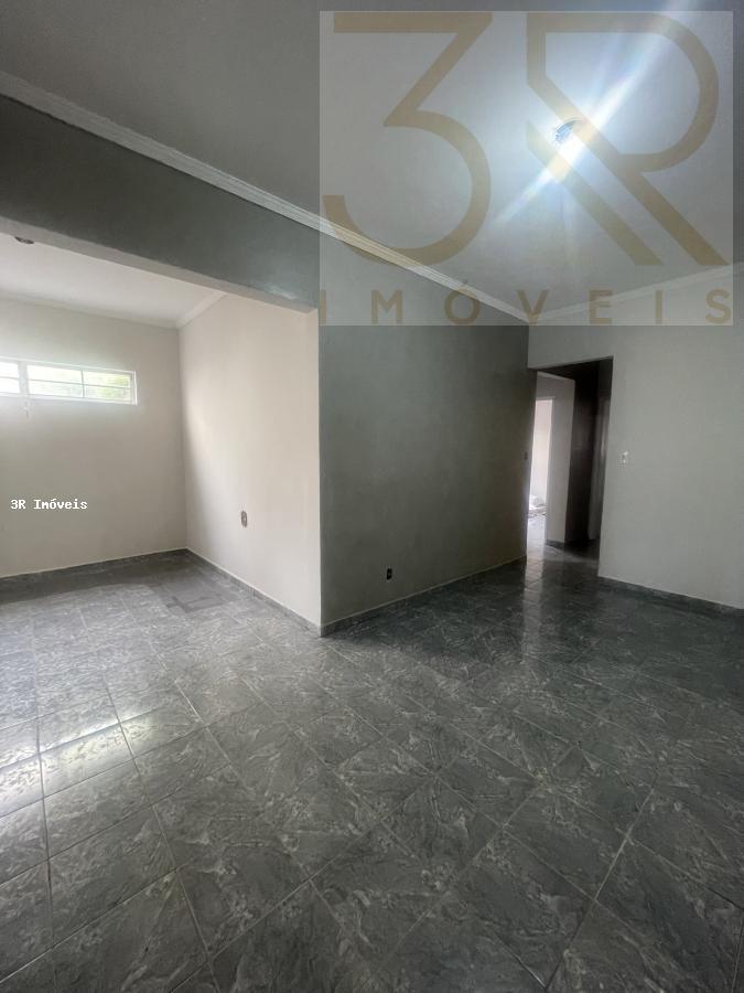 Casa para alugar com 3 quartos, 120m² - Foto 4