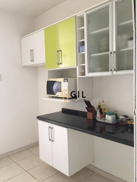 Apartamento à venda com 3 quartos, 86m² - Foto 12