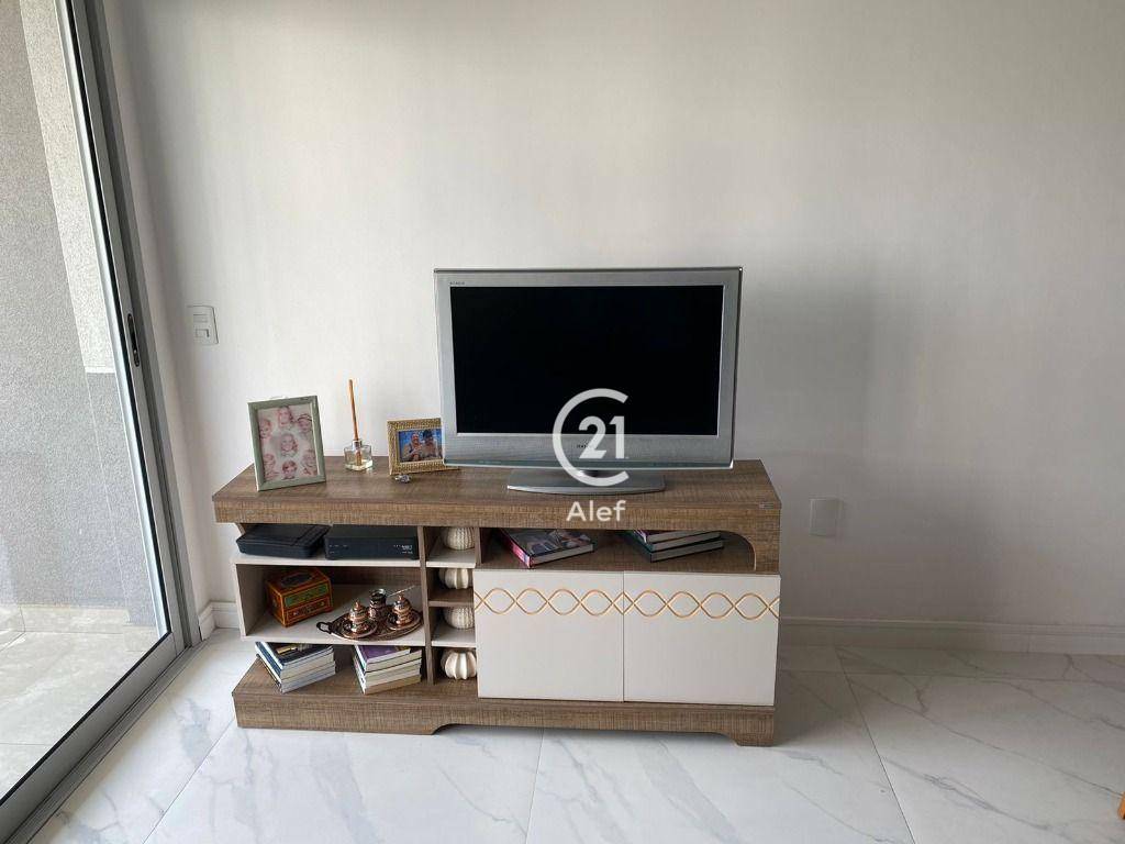 Apartamento para alugar com 2 quartos, 81m² - Foto 8