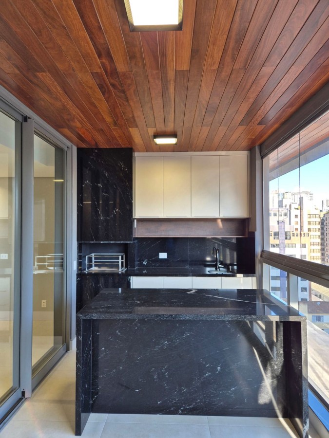 Apartamento à venda com 3 quartos, 151m² - Foto 9