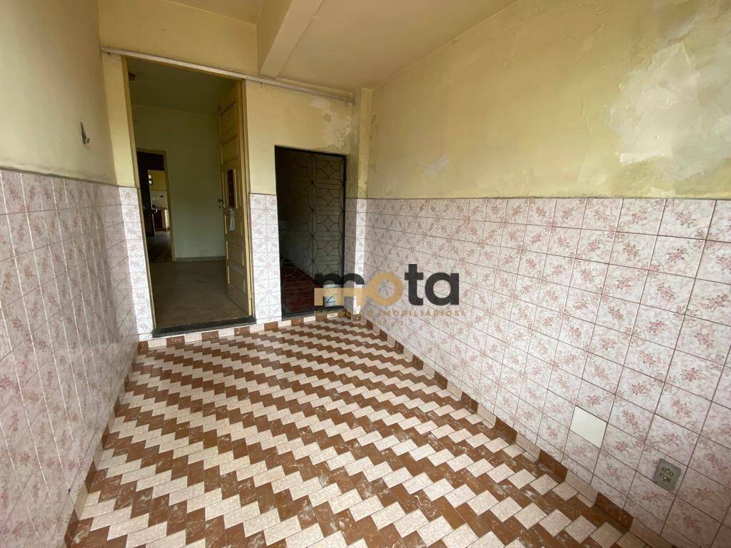 Casa à venda com 2 quartos, 90m² - Foto 10