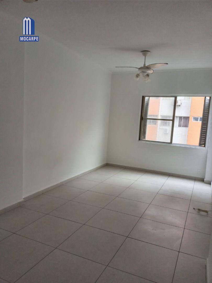 Apartamento à venda com 1 quarto, 60m² - Foto 3