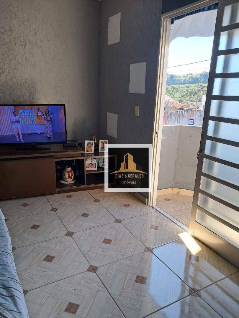 Casa à venda com 3 quartos, 117m² - Foto 6