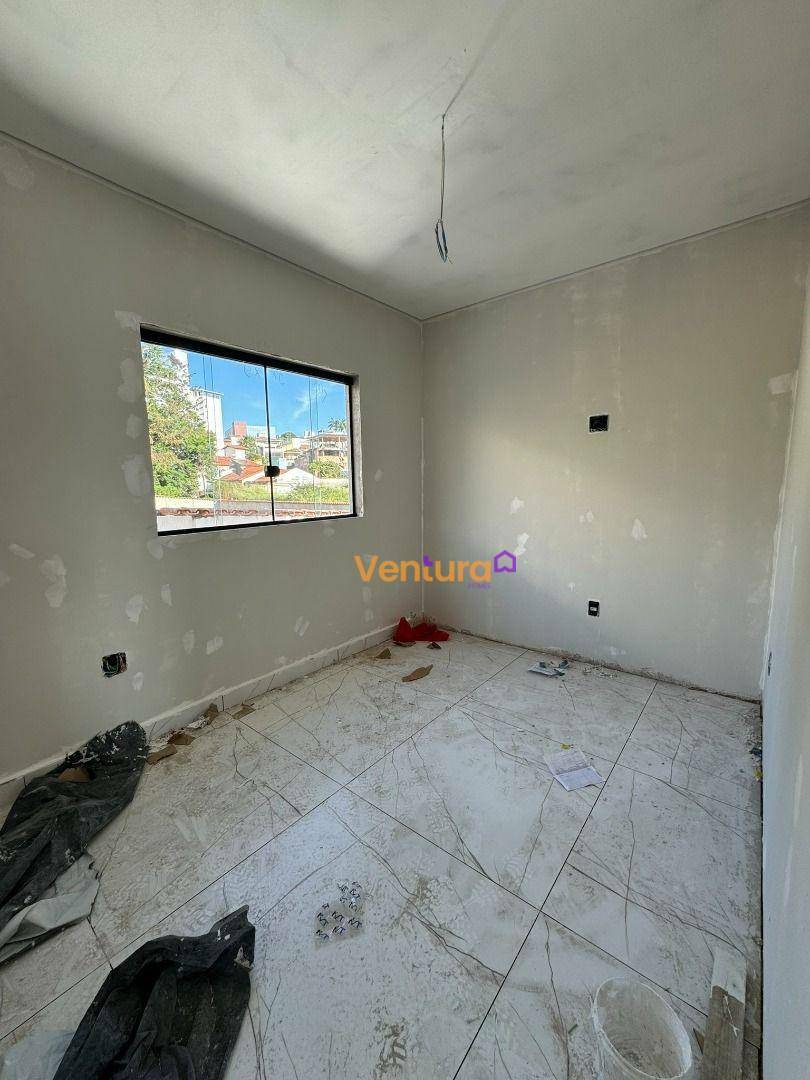 Casa à venda com 3 quartos, 156m² - Foto 6