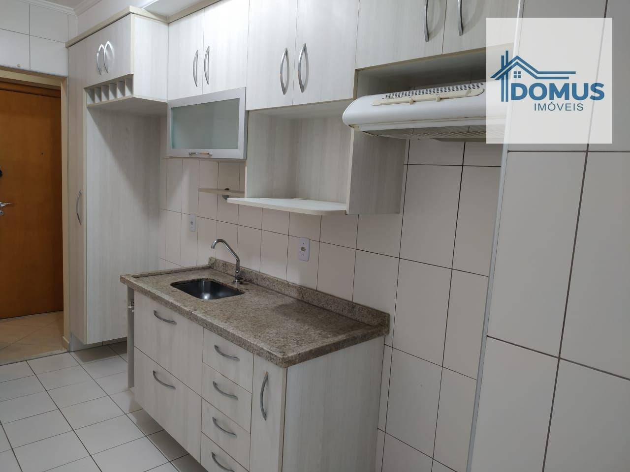 Apartamento à venda com 2 quartos, 67m² - Foto 10