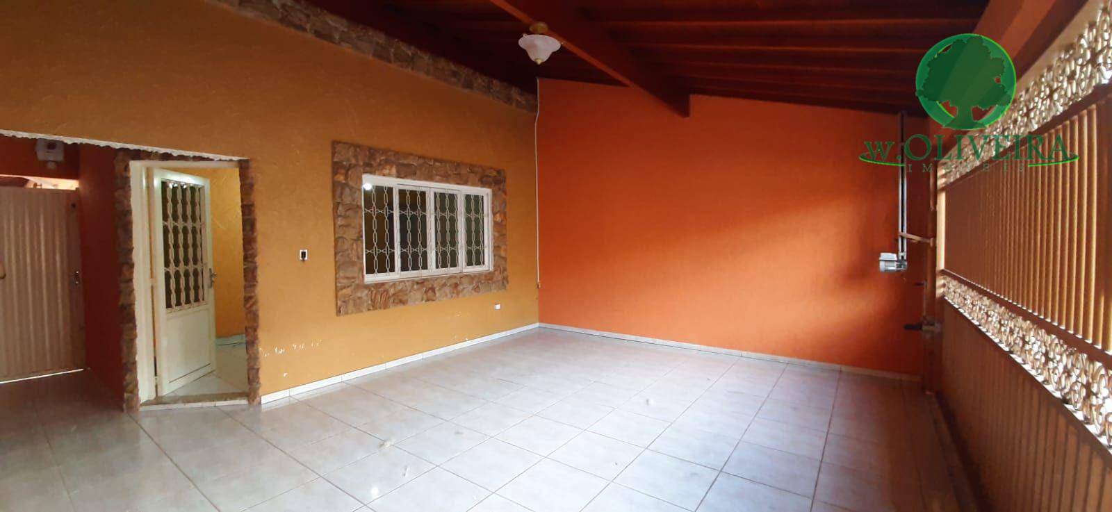 Casa à venda com 2 quartos, 114m² - Foto 1