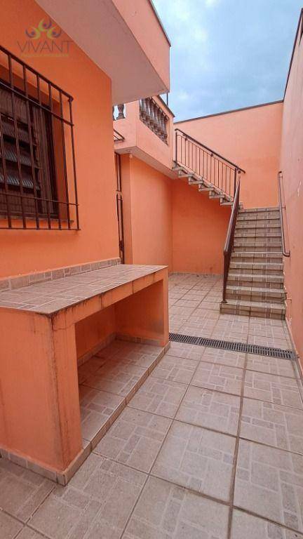 Casa para alugar com 4 quartos, 280m² - Foto 50