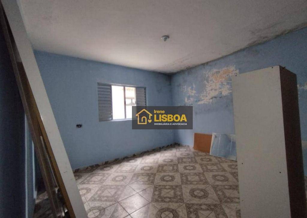 Casa à venda com 6 quartos, 250m² - Foto 22