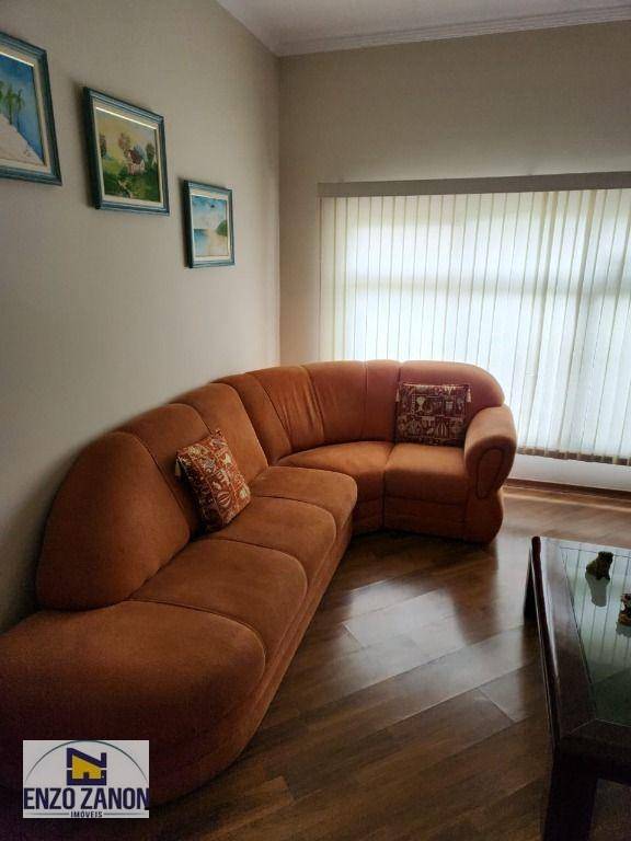 Casa, 4 quartos, 220 m² - Foto 2