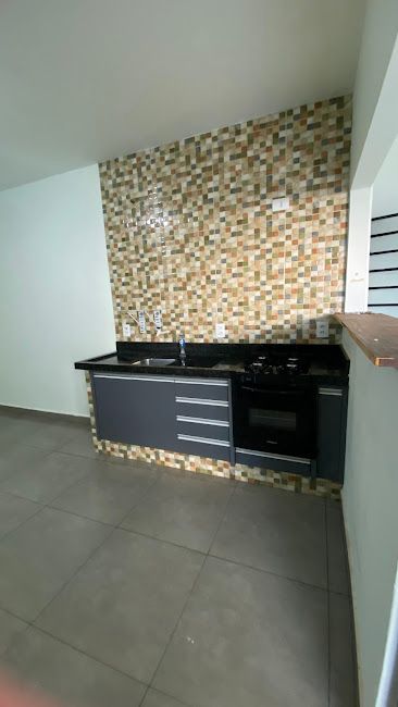 Casa para alugar com 2 quartos, 140m² - Foto 7