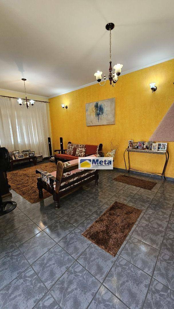 Casa à venda com 3 quartos, 215m² - Foto 5