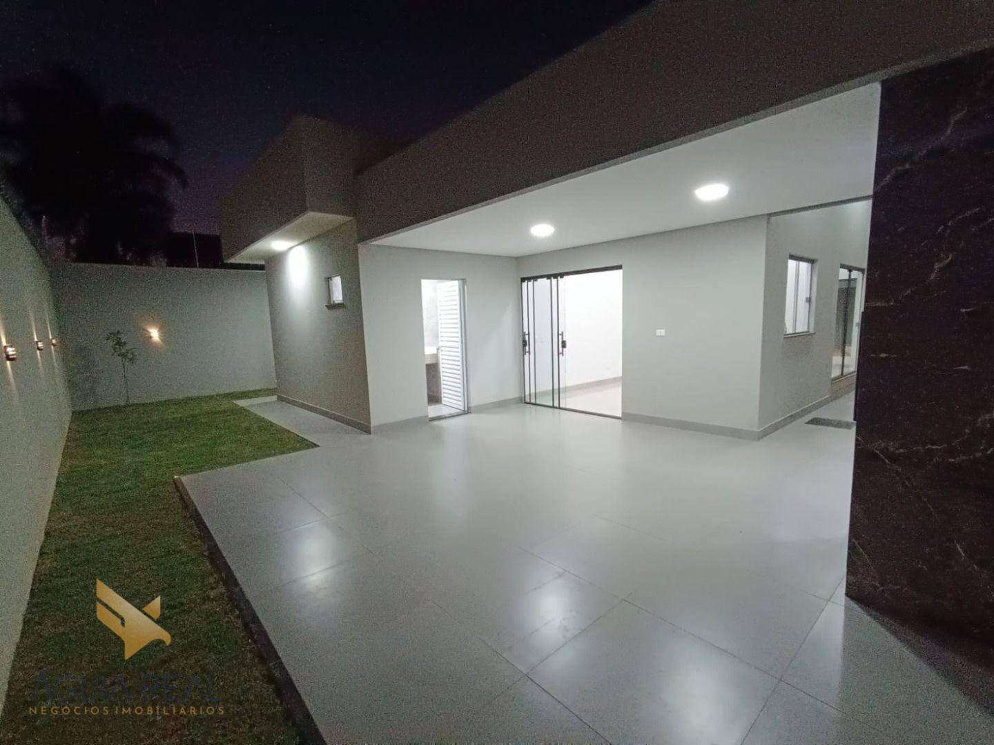 Casa à venda com 3 quartos, 127m² - Foto 11