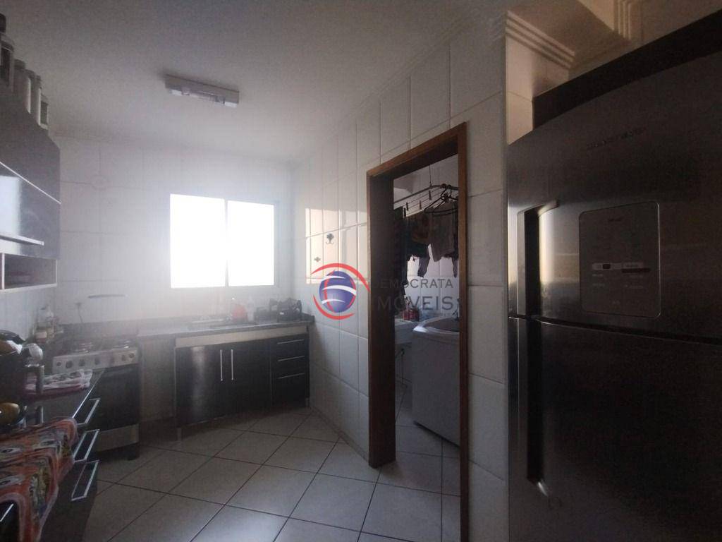 Apartamento à venda com 3 quartos, 95m² - Foto 11