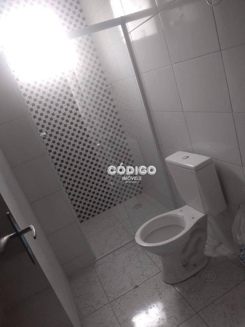 Apartamento para alugar com 2 quartos, 38m² - Foto 8