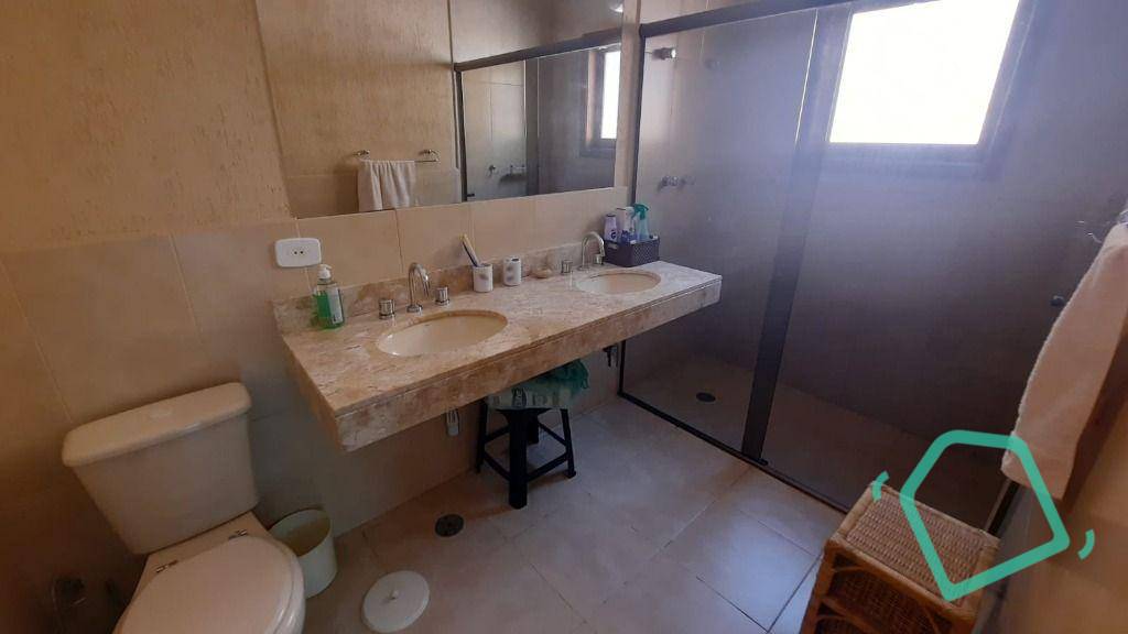 Casa de Condomínio à venda e aluguel com 3 quartos, 300m² - Foto 29