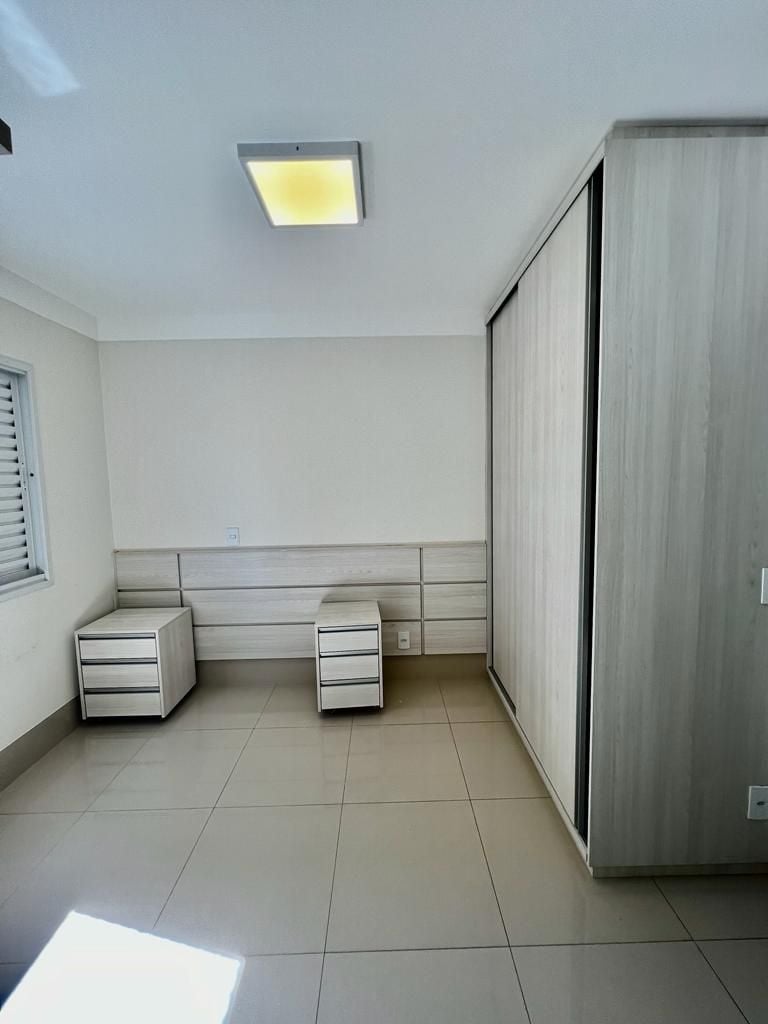 Apartamento à venda com 3 quartos, 123m² - Foto 1