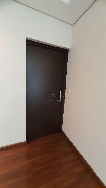 Apartamento para alugar com 3 quartos, 140m² - Foto 14